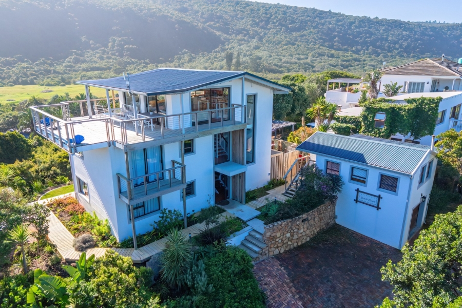 4 Bedroom Property for Sale in Keurboomstrand Western Cape